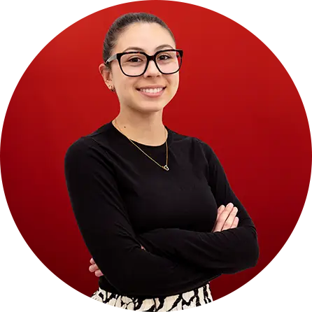 Des stages en, informatique, comptabilité, ingénierie, ressources humaines et bien d’autres sont offerts. Voici Ana, une stagiaire allumée et sympathique du département marketing