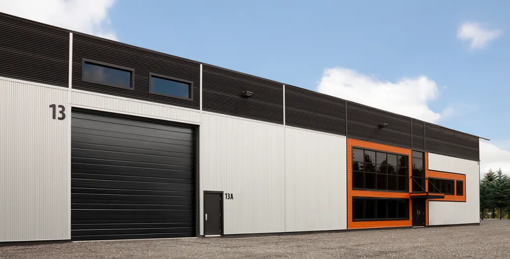 S-24, 20' x 18', Commercial Black