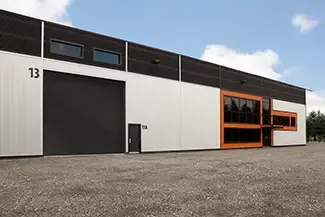 S-24, 20' x 18', Commercial Black